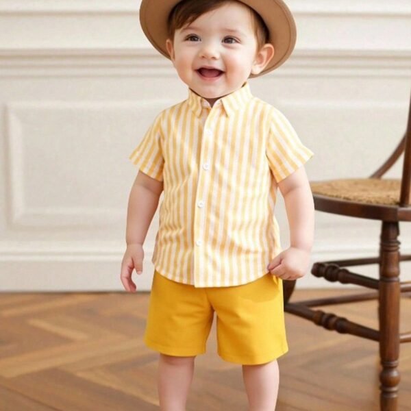 طقم أطفال صيفي أولادي قميص مخطط أصفر وشورت – ملابس أطفال شيك